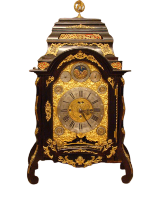 Eine besonders reich verzierte historische Uhr.